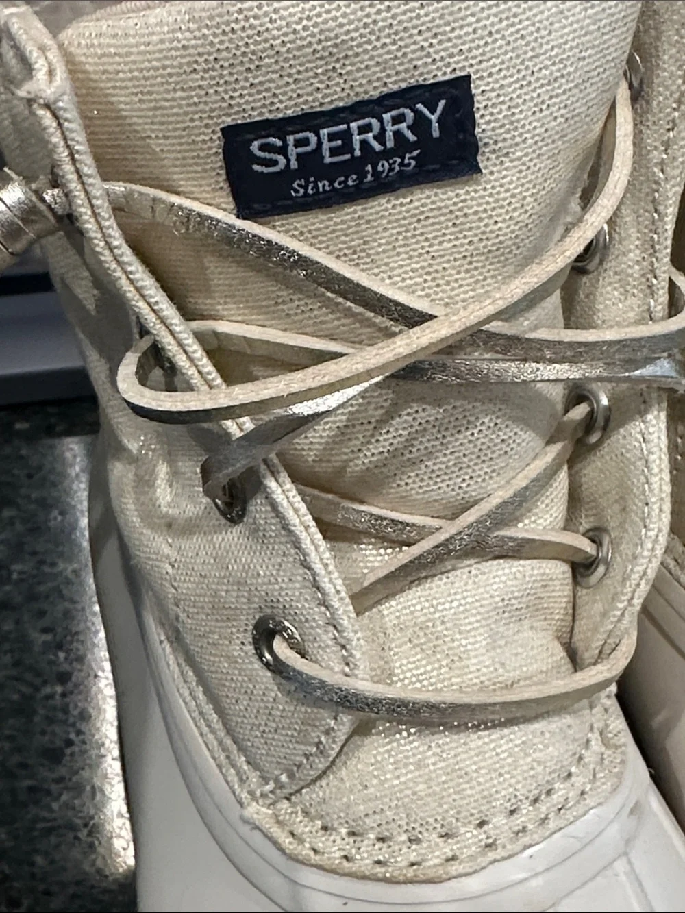 Girls Sperry sport saltwater golden vanilla duck boots sz 3 used